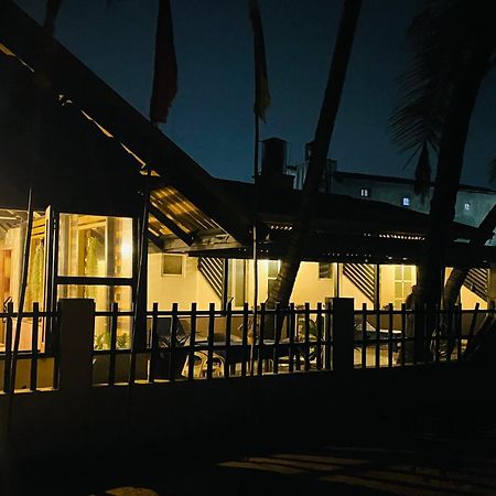 Winston Sea Front Villa Negombo Exterior foto