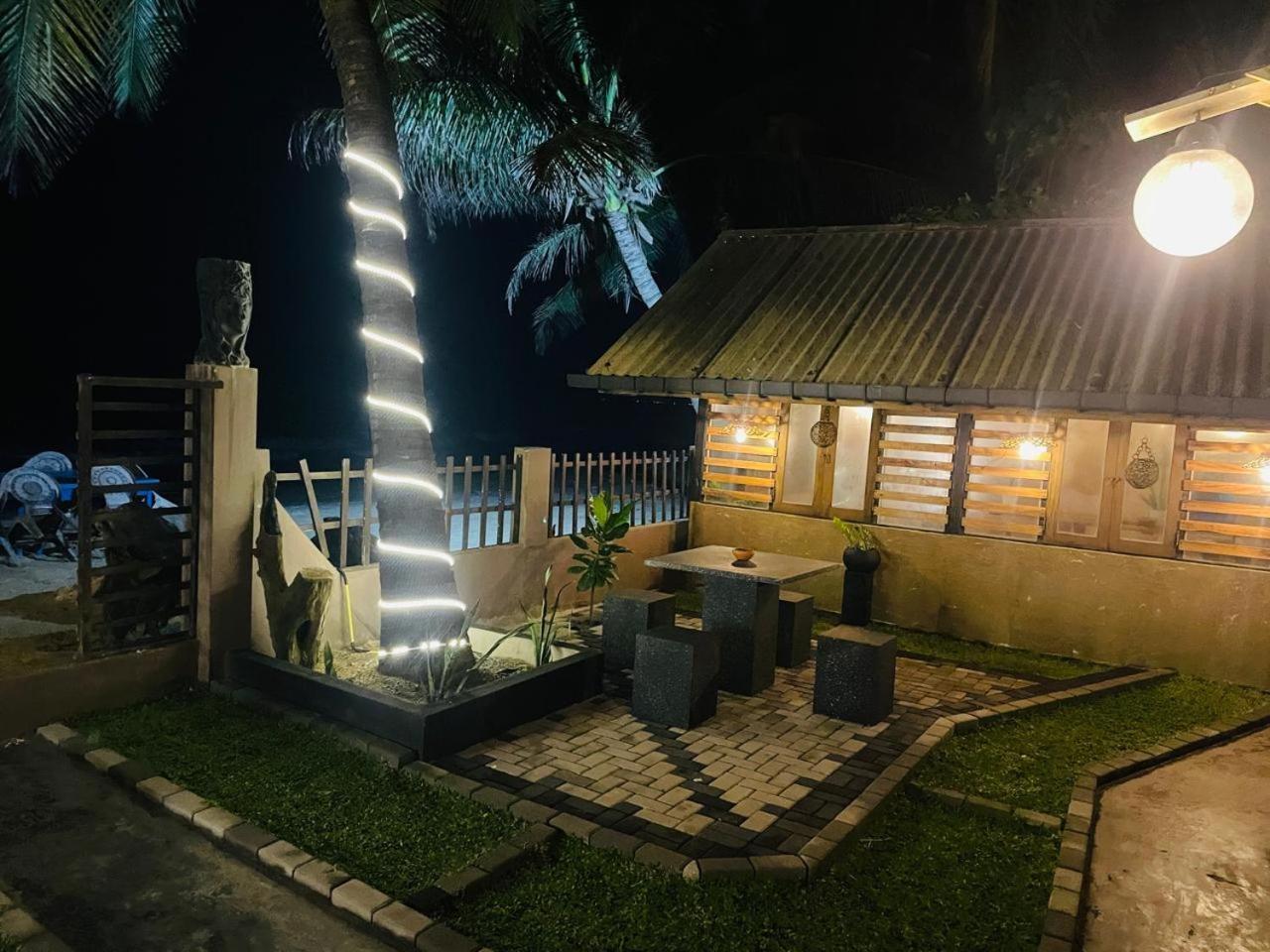 Winston Sea Front Villa Negombo Exterior foto