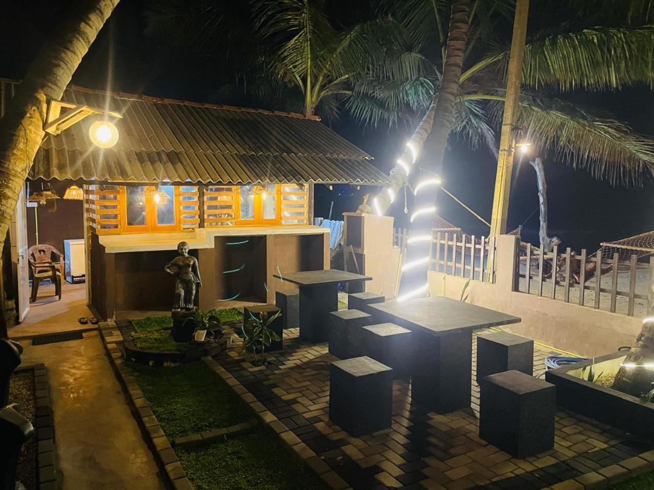 Winston Sea Front Villa Negombo Exterior foto
