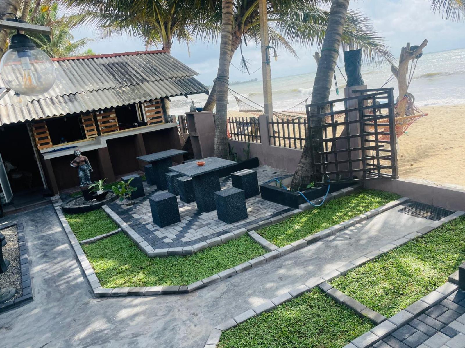 Winston Sea Front Villa Negombo Exterior foto
